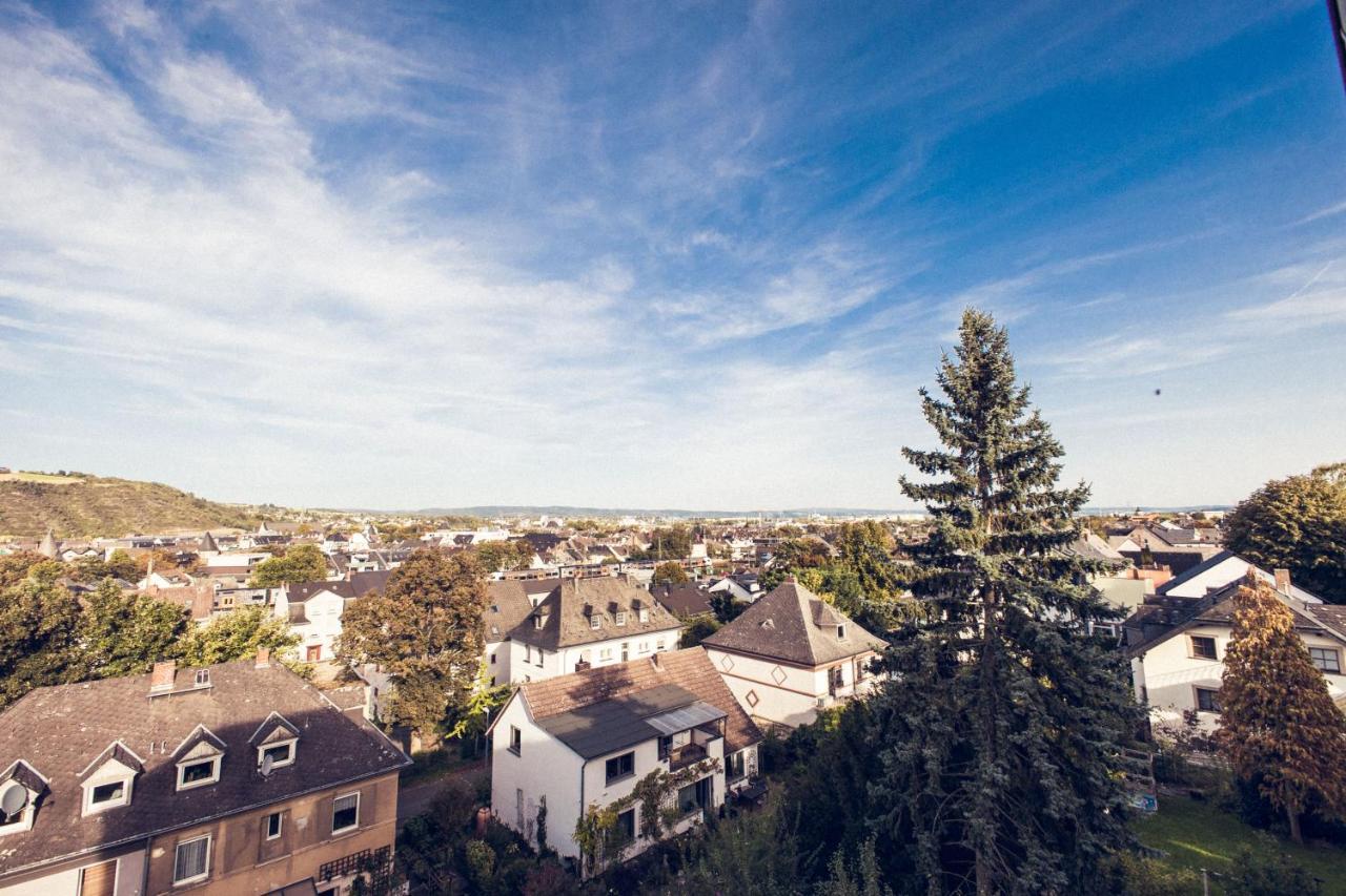 Design Apartment Zentral Fuer 6 In Andernach: Ausblick, Wifi, Kueche 外观 照片