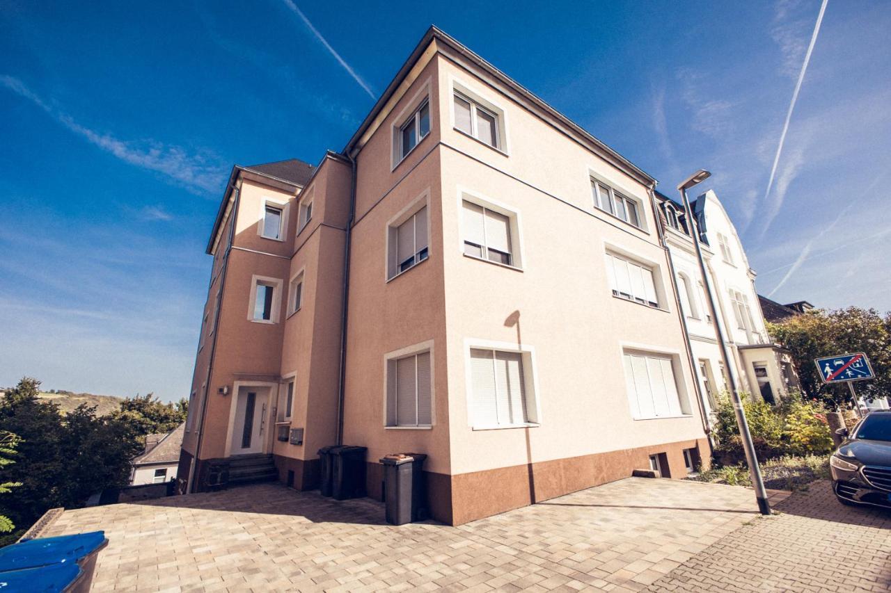 Design Apartment Zentral Fuer 6 In Andernach: Ausblick, Wifi, Kueche 外观 照片